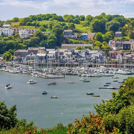 3 Bedroom Harbour View In
