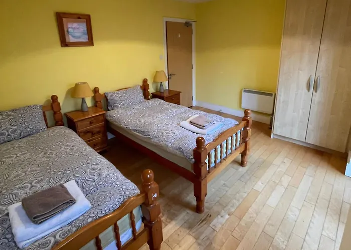 アパート 3 Bedroom Harbour View In