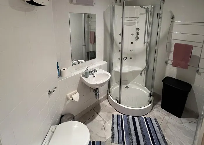 아파트 3 Bedroom Harbour View In